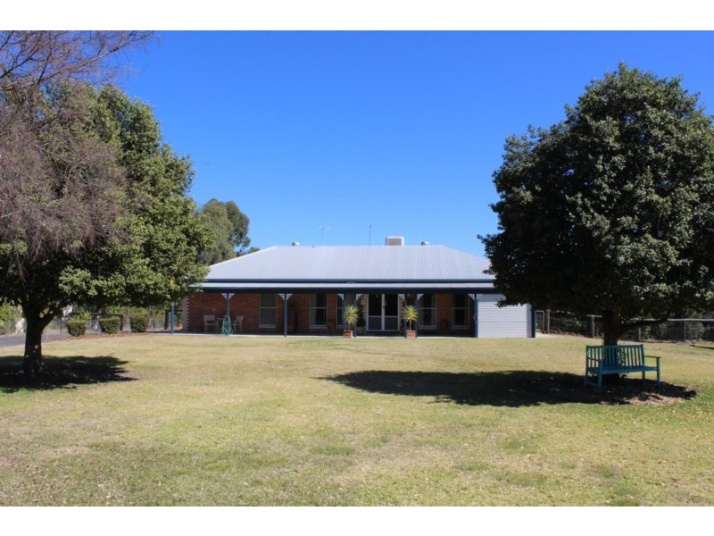 12 Clarkes, Goondiwindi QLD 4390