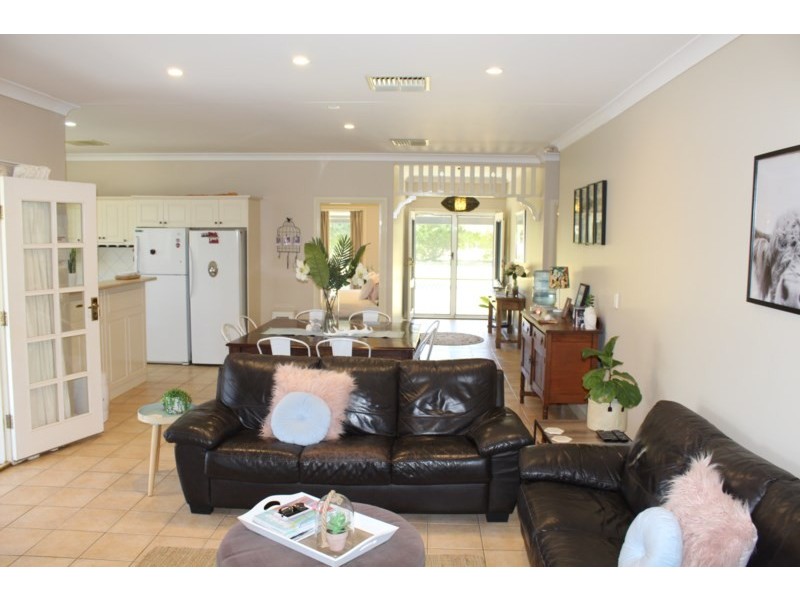 12 Clarkes, Goondiwindi QLD 4390