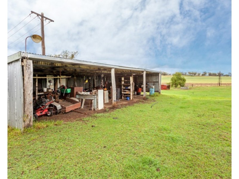 Felton QLD 4358
