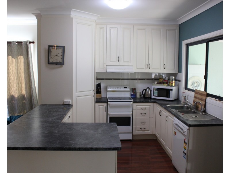 27 Lagoon Street, Yelarbon QLD 4388