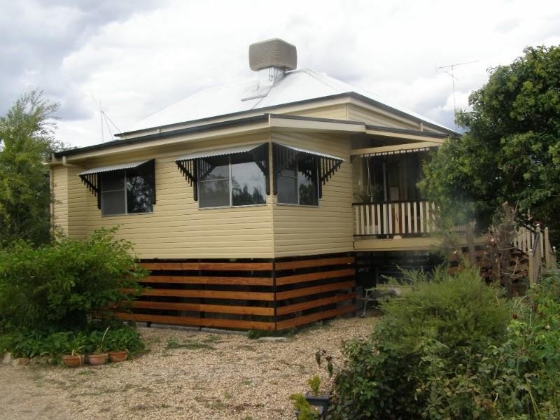 7 Hunter Street, Goondiwindi QLD 4390