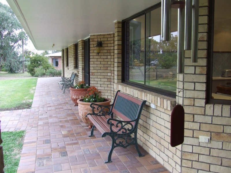 37 Riddle Street, Goondiwindi QLD 4390