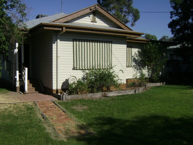 16 Clyne Street, Goondiwindi QLD 4390