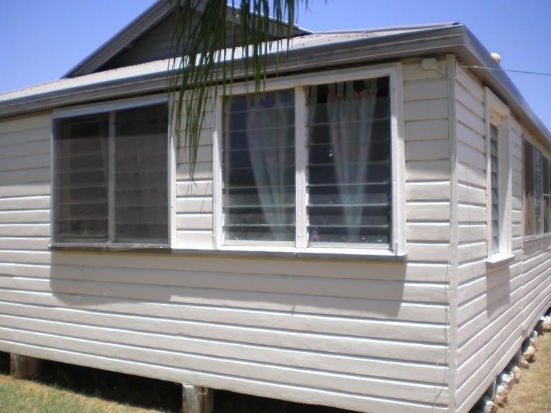 24 Bengalla Street, Yelarbon QLD 4388