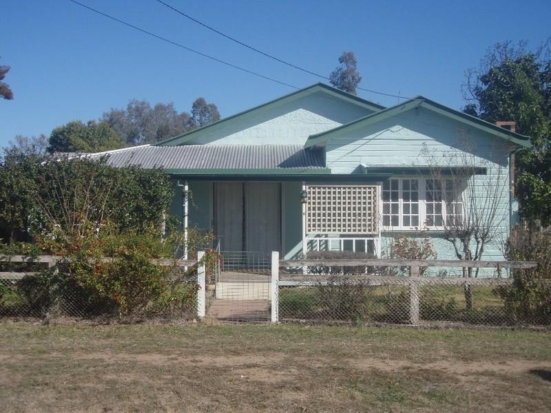 14 Eena Street, Yelarbon QLD 4388