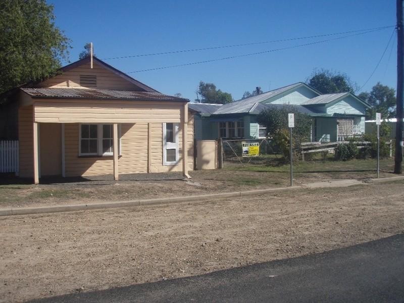 14 Eena Street, Yelarbon QLD 4388