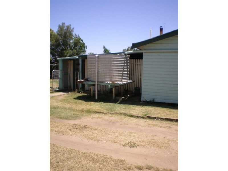 14 Eena Street, Yelarbon QLD 4388