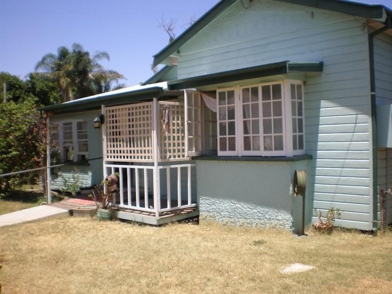 14 Eena Street, Yelarbon QLD 4388