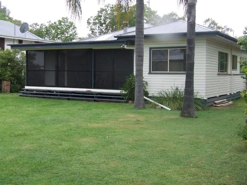 33 Herbert Street, Goondiwindi QLD 4390