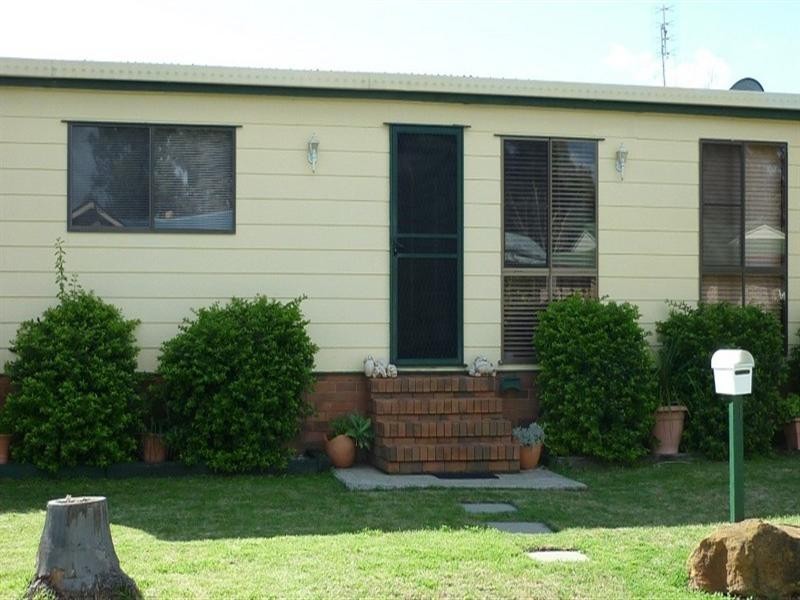 11 Kurrajong Crescent, Goondiwindi QLD 4390