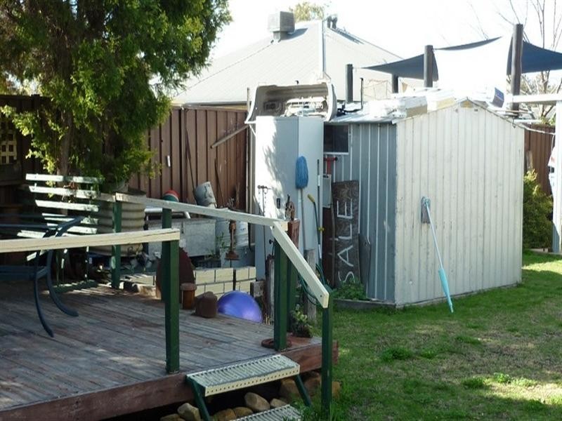 11 Kurrajong Crescent, Goondiwindi QLD 4390