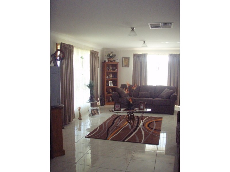 10 James Ryan Avenue, Goondiwindi QLD 4390