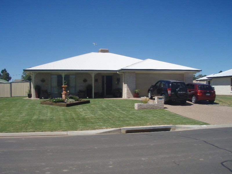 10 James Ryan Avenue, Goondiwindi QLD 4390