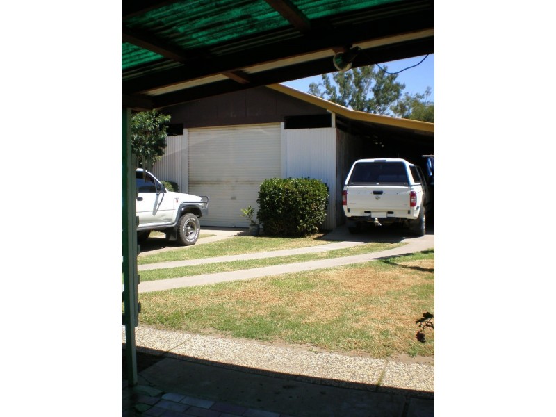 60 Bowen Street, Goondiwindi QLD 4390