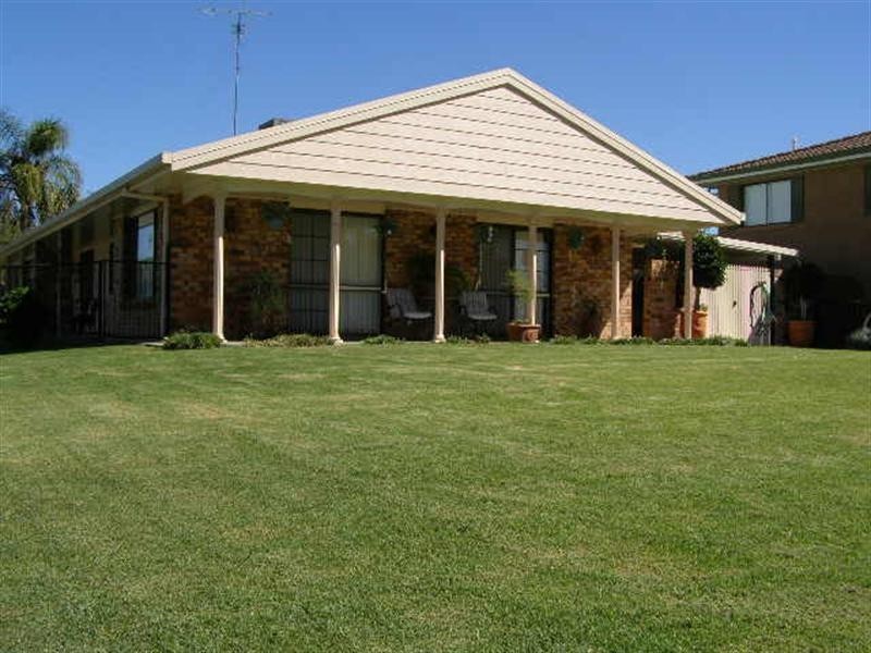 61 Albert Street, Goondiwindi QLD 4390