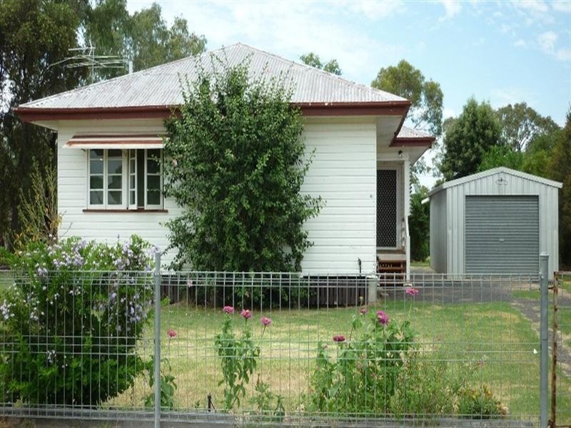 44 Kaboon Street, Yelarbon QLD 4388