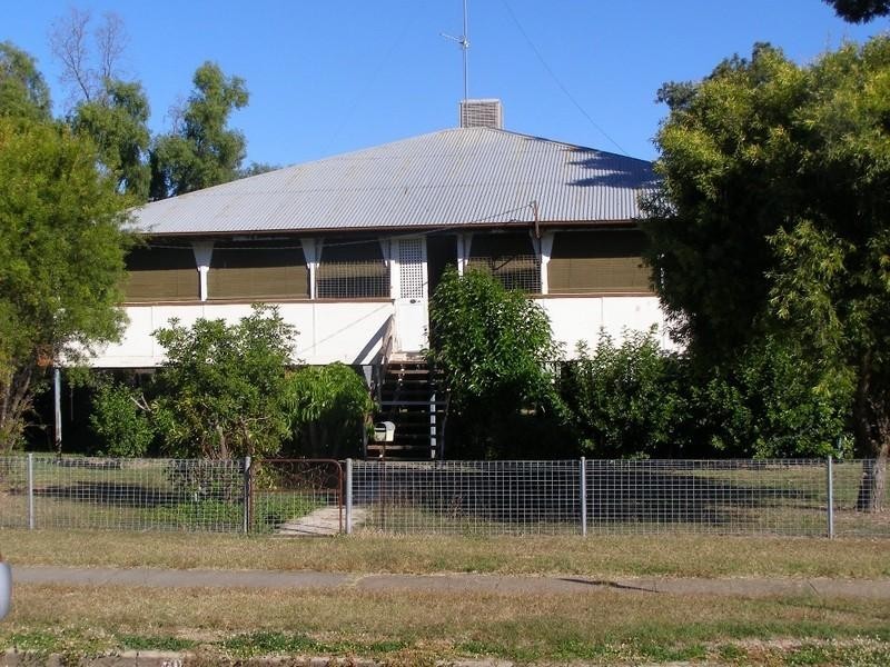 70 Bowen Street, Goondiwindi QLD 4390