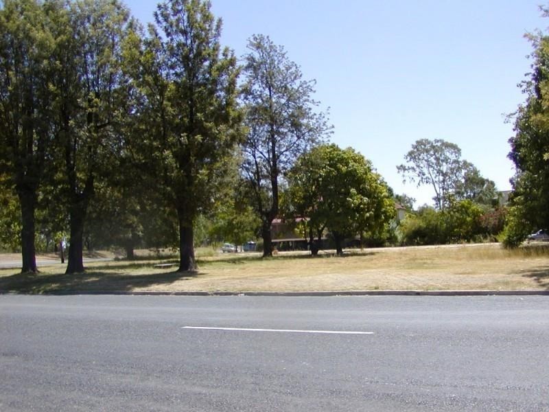 32 Bowen Street, Goondiwindi QLD 4390