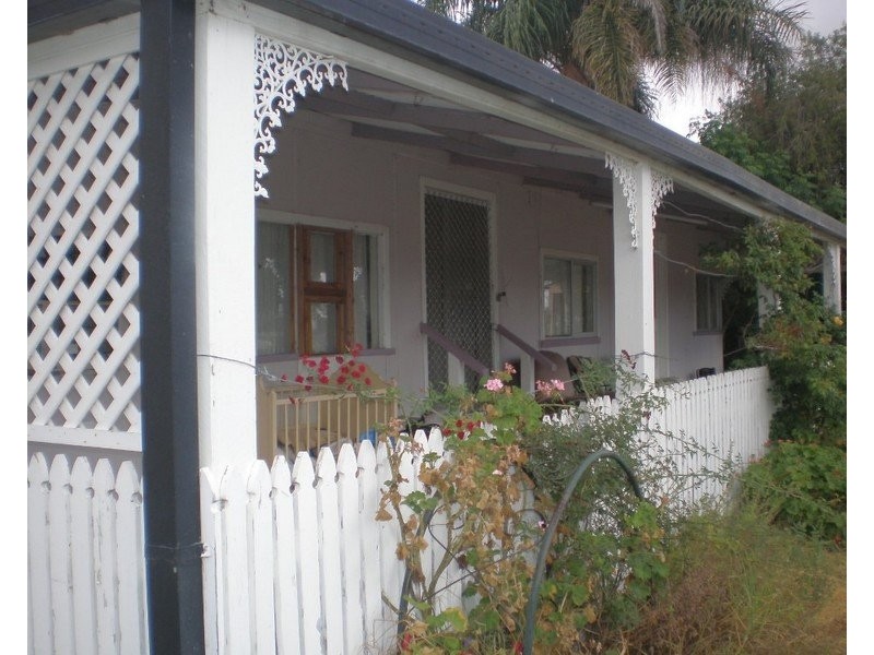 16 Eena Street, Yelarbon QLD 4388