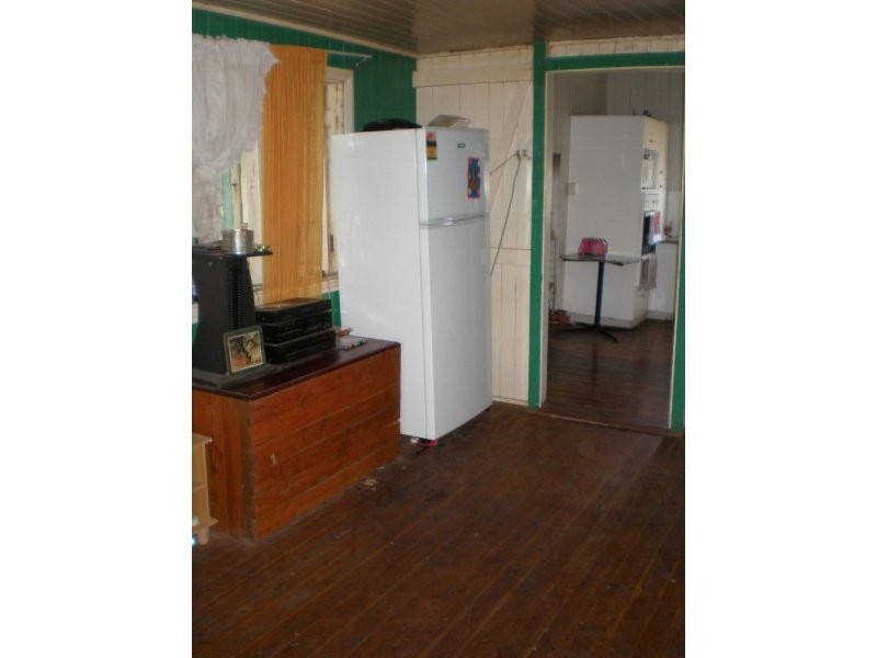 14 Eena Street, Yelarbon QLD 4388