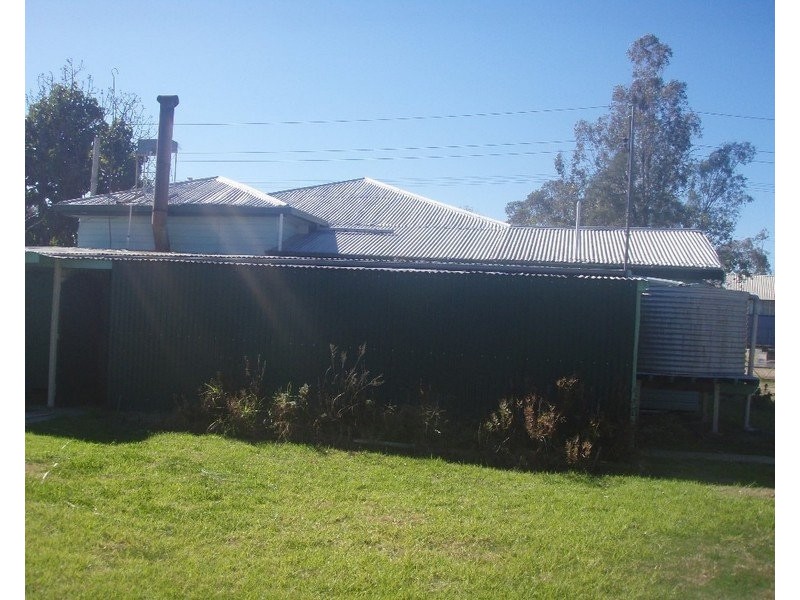 14 Eena Street, Yelarbon QLD 4388