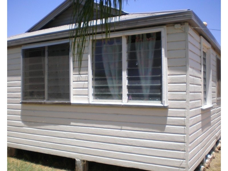 24 Bengalla Street, Yelarbon QLD 4388