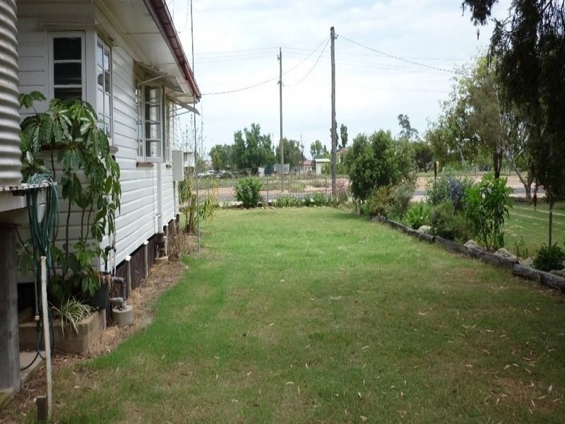 44 Kaboon Street, Yelarbon QLD 4388