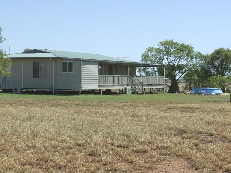 2 Widgewa Road, Goondiwindi QLD 4390