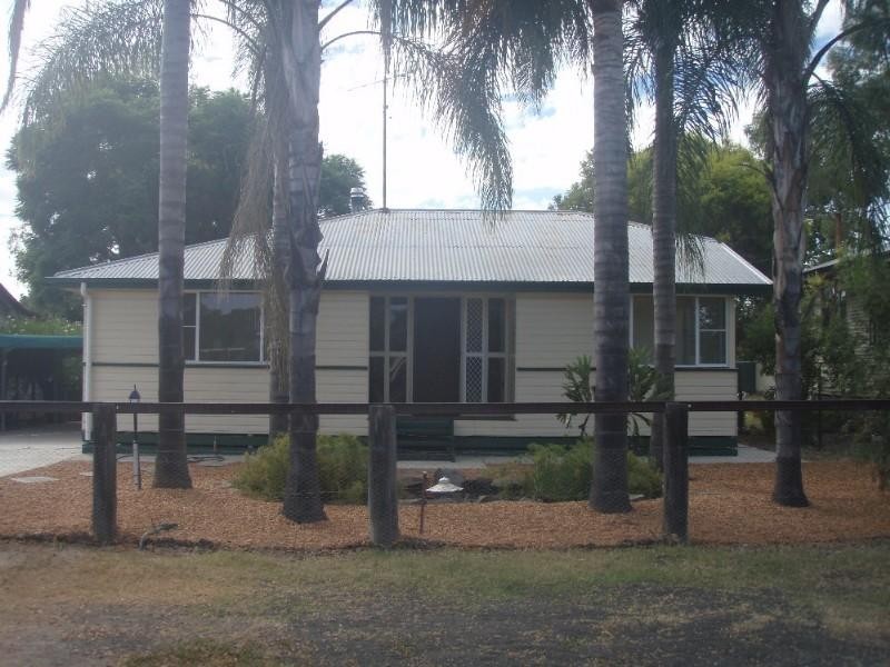 14 Chalmers Street, Goondiwindi QLD 4390
