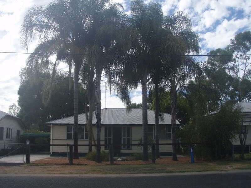 14 Chalmers Street, Goondiwindi QLD 4390