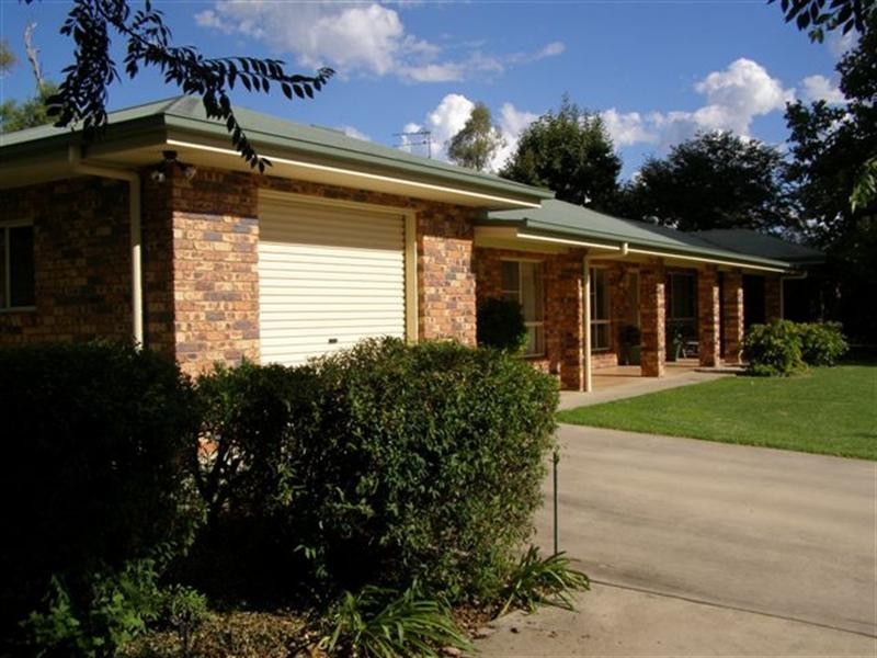 21 Coleborn, Goondiwindi QLD 4390