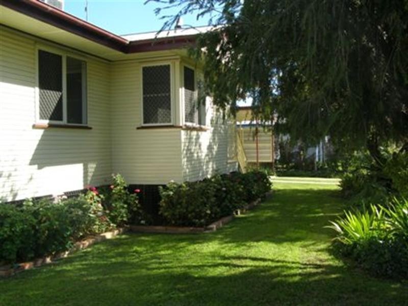 4 Darling Street, Goondiwindi QLD 4390