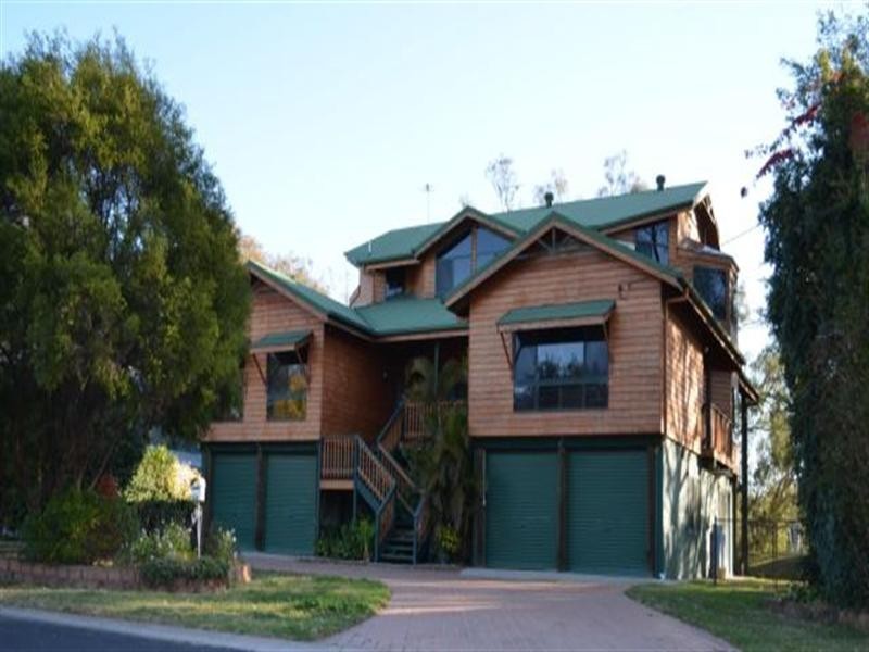 66 MacIntyre Street, Goondiwindi QLD 4390