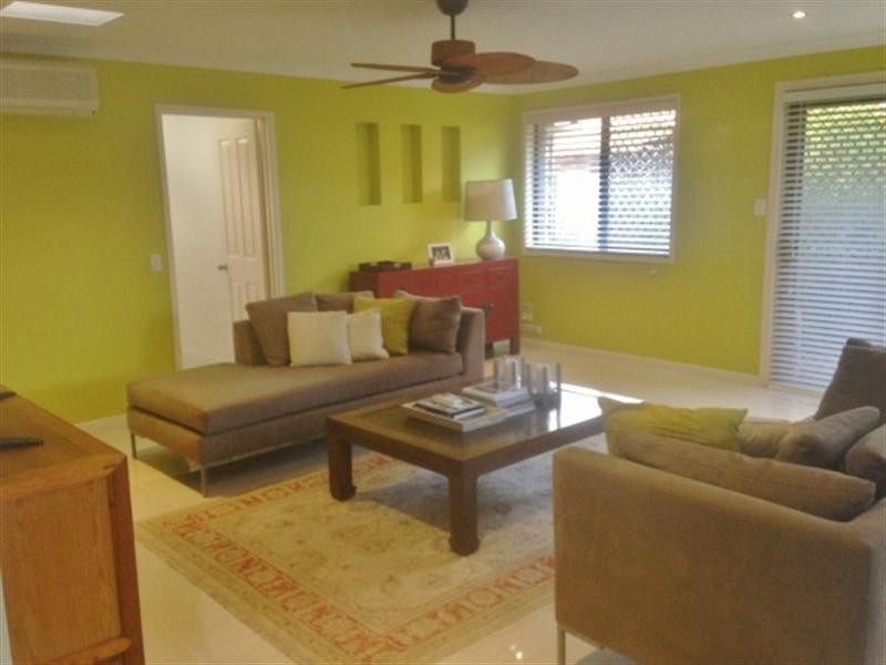 22 Carolina Close, Elanora QLD 4221