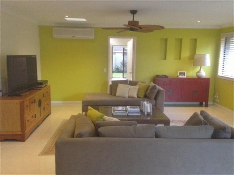 22 Carolina Close, Elanora QLD 4221