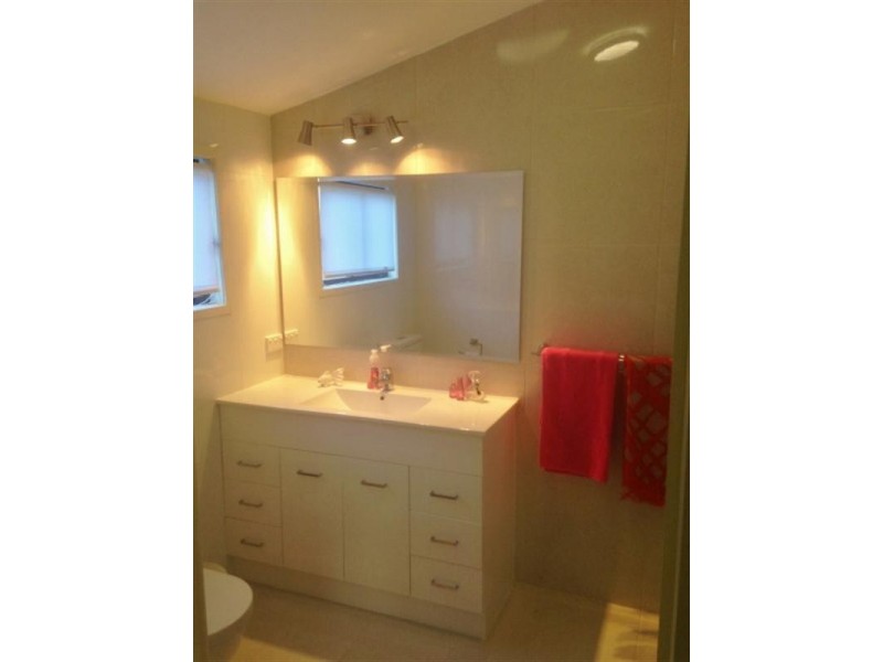 22 Carolina Close, Elanora QLD 4221