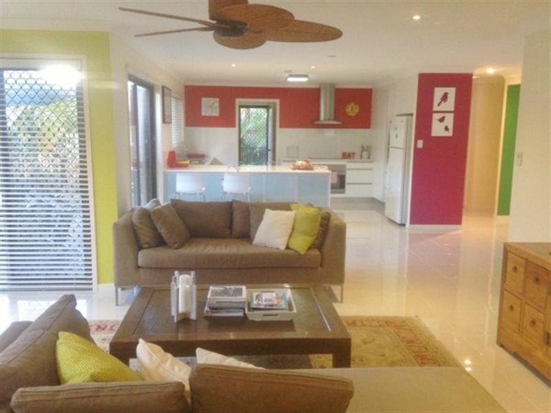 22 Carolina Close, Elanora QLD 4221