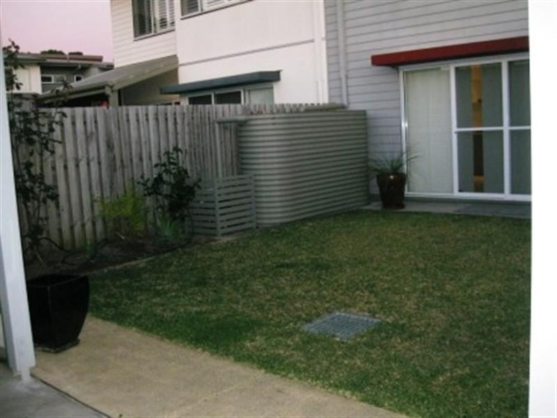 7/4 Border Drive North, Currumbin Waters QLD 4223