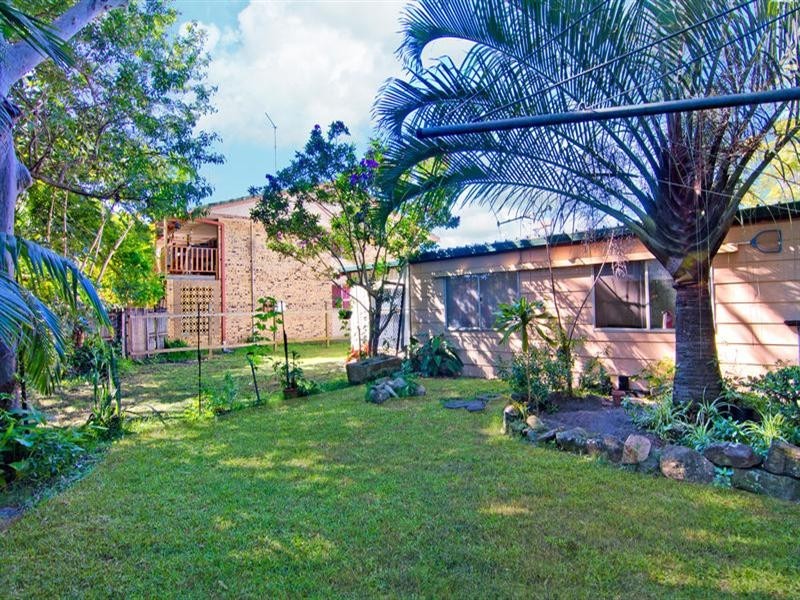 23 Celebes Avenue, Palm Beach QLD 4221