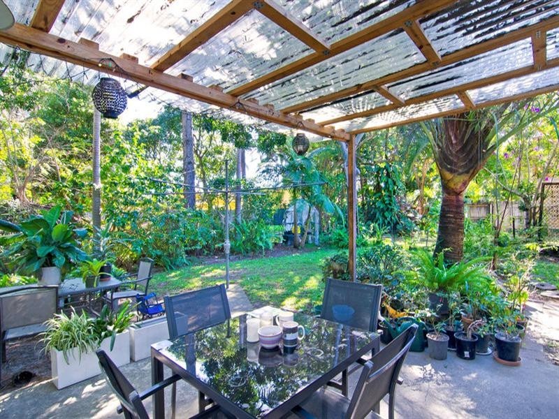 23 Celebes Avenue, Palm Beach QLD 4221