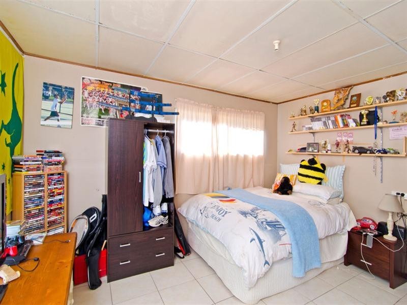 23 Celebes Avenue, Palm Beach QLD 4221