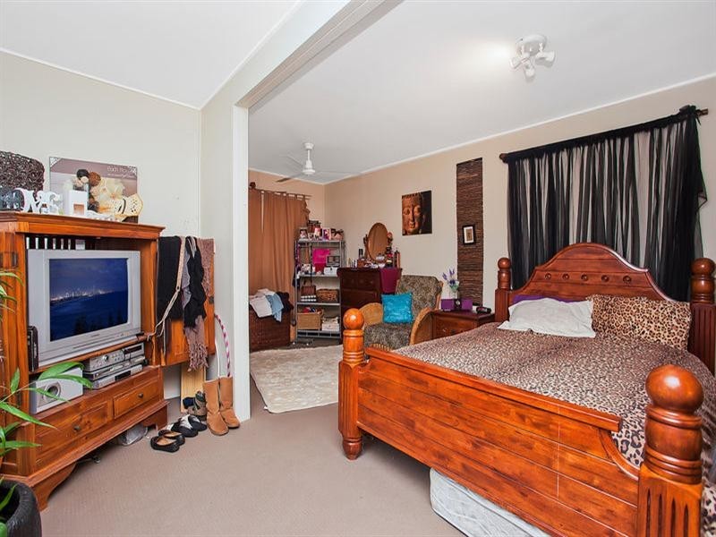 24 Cuba Avenue, Palm Beach QLD 4221