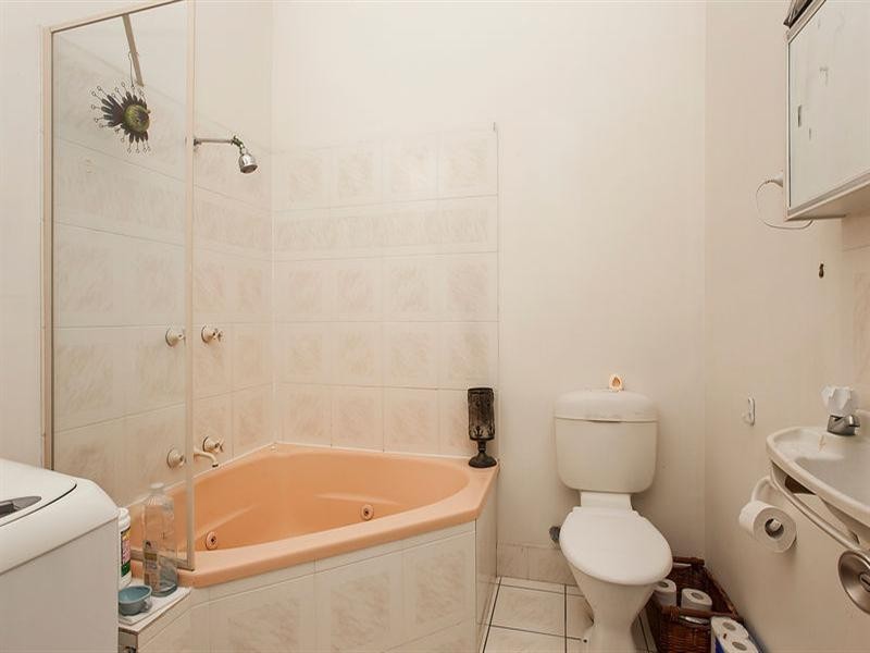 50 Tallebudgera Creek Road, Tallebudgera QLD 4228