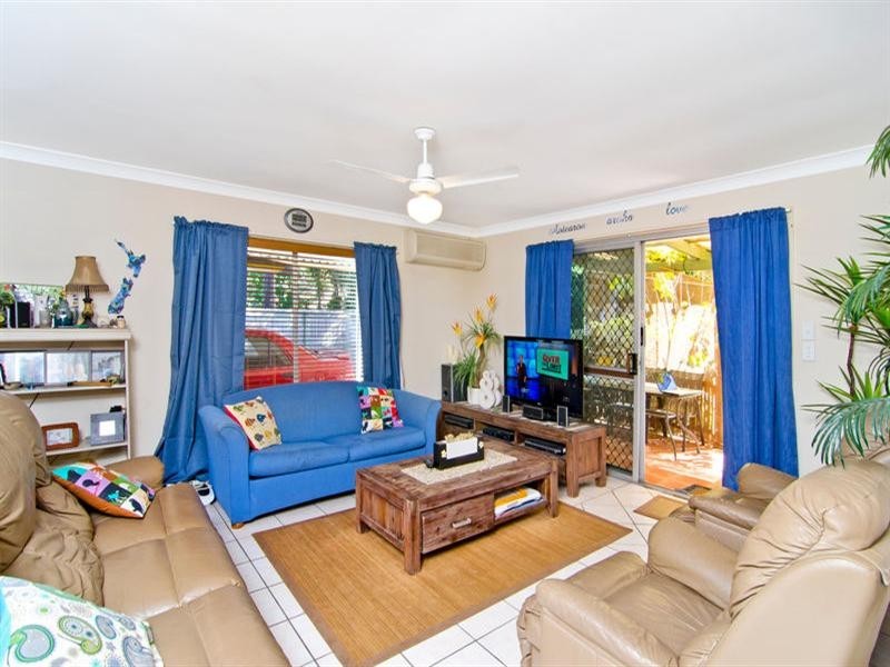 160 Laguna Avenue, Palm Beach QLD 4221