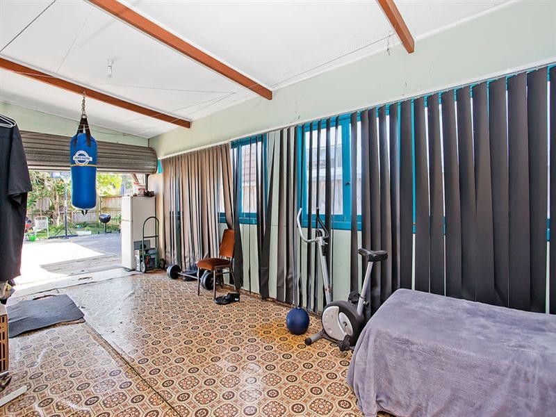 37 TwentyFifth Avenue, Palm Beach QLD 4221