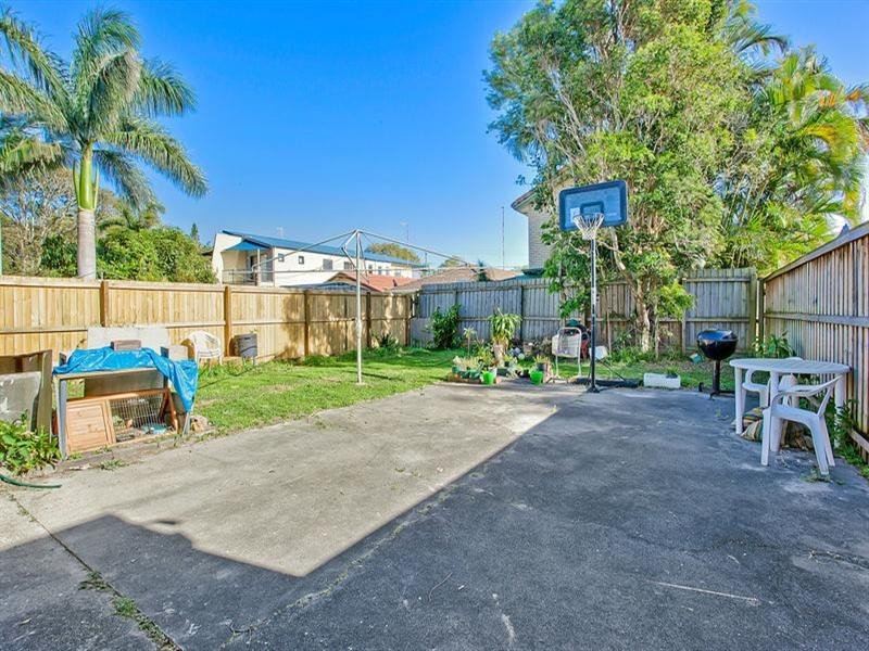 37 TwentyFifth Avenue, Palm Beach QLD 4221