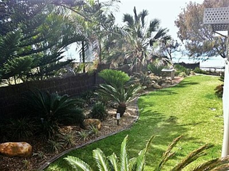 3/2 Twenty Third Avenue, Palm Beach QLD 4221
