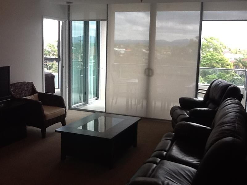 33 TE Peters Drive, Broadbeach QLD 4218