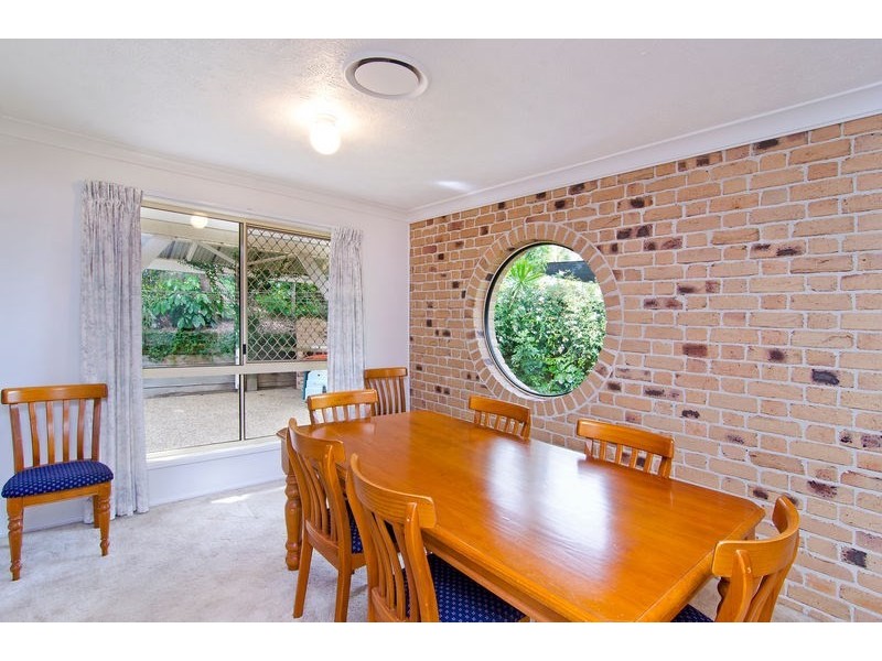 11 Darnel Street, Elanora QLD 4221