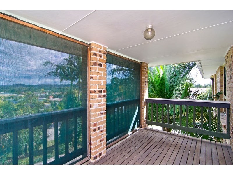 11 Darnel Street, Elanora QLD 4221